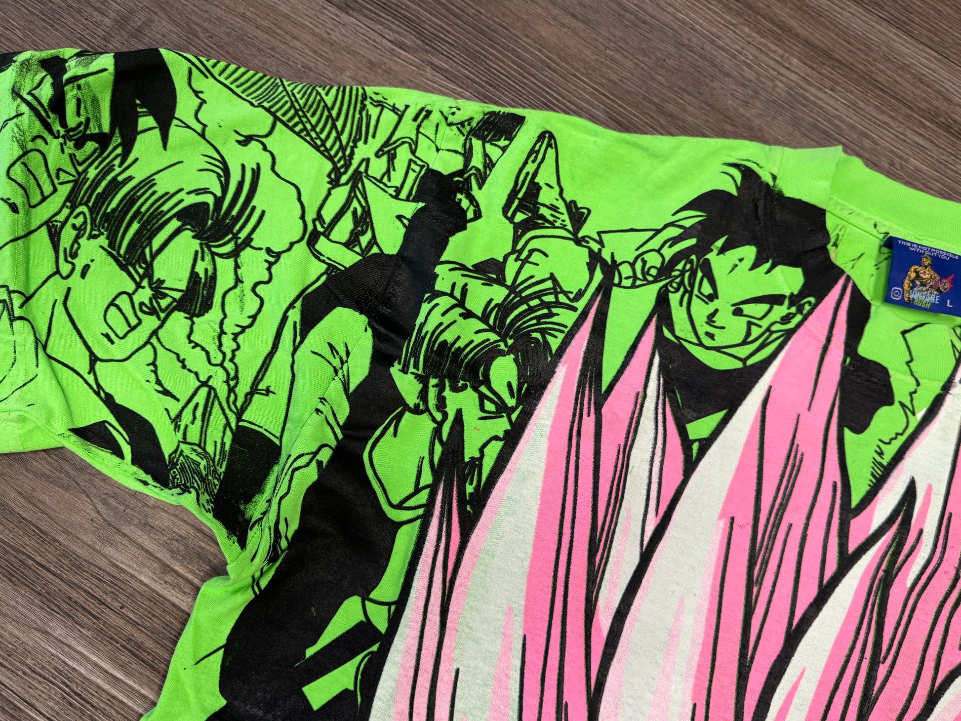 Neon green - Gohan mega print (pink)