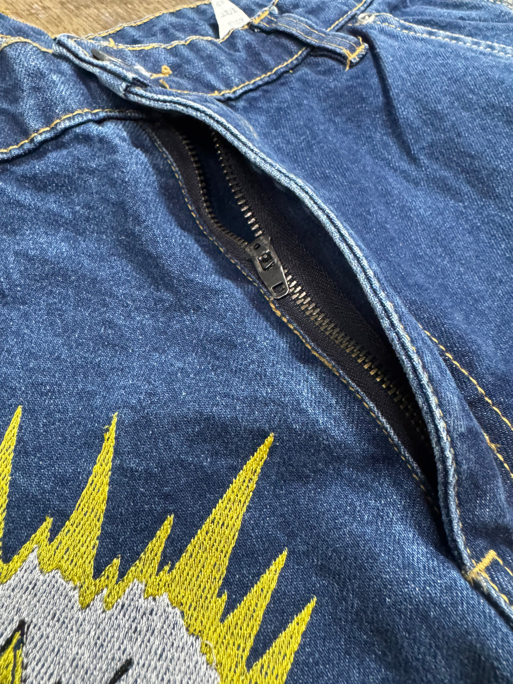 38 - Regular Jean - Vegeta & Shenron Shorts