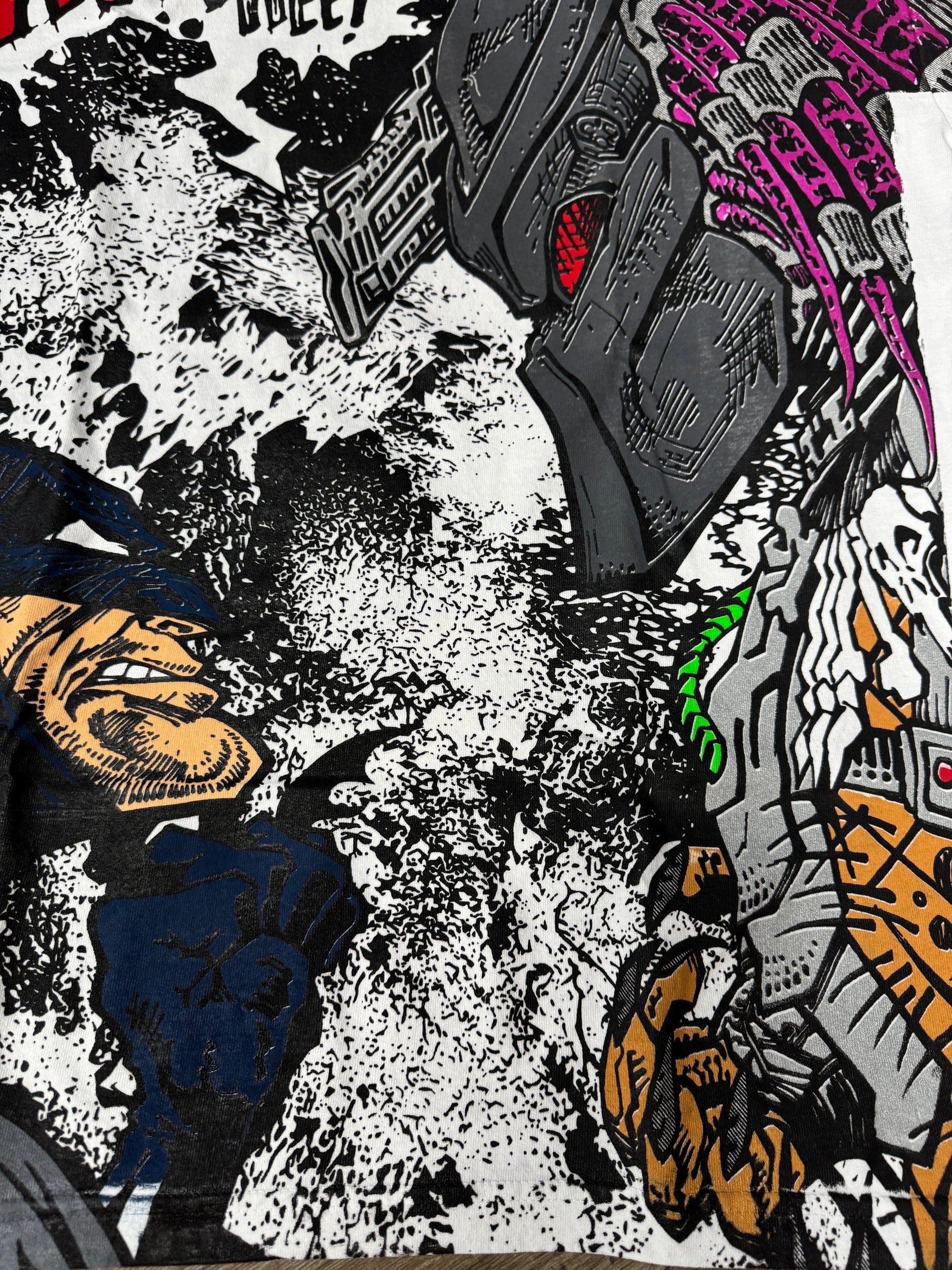 White - Batman & predator