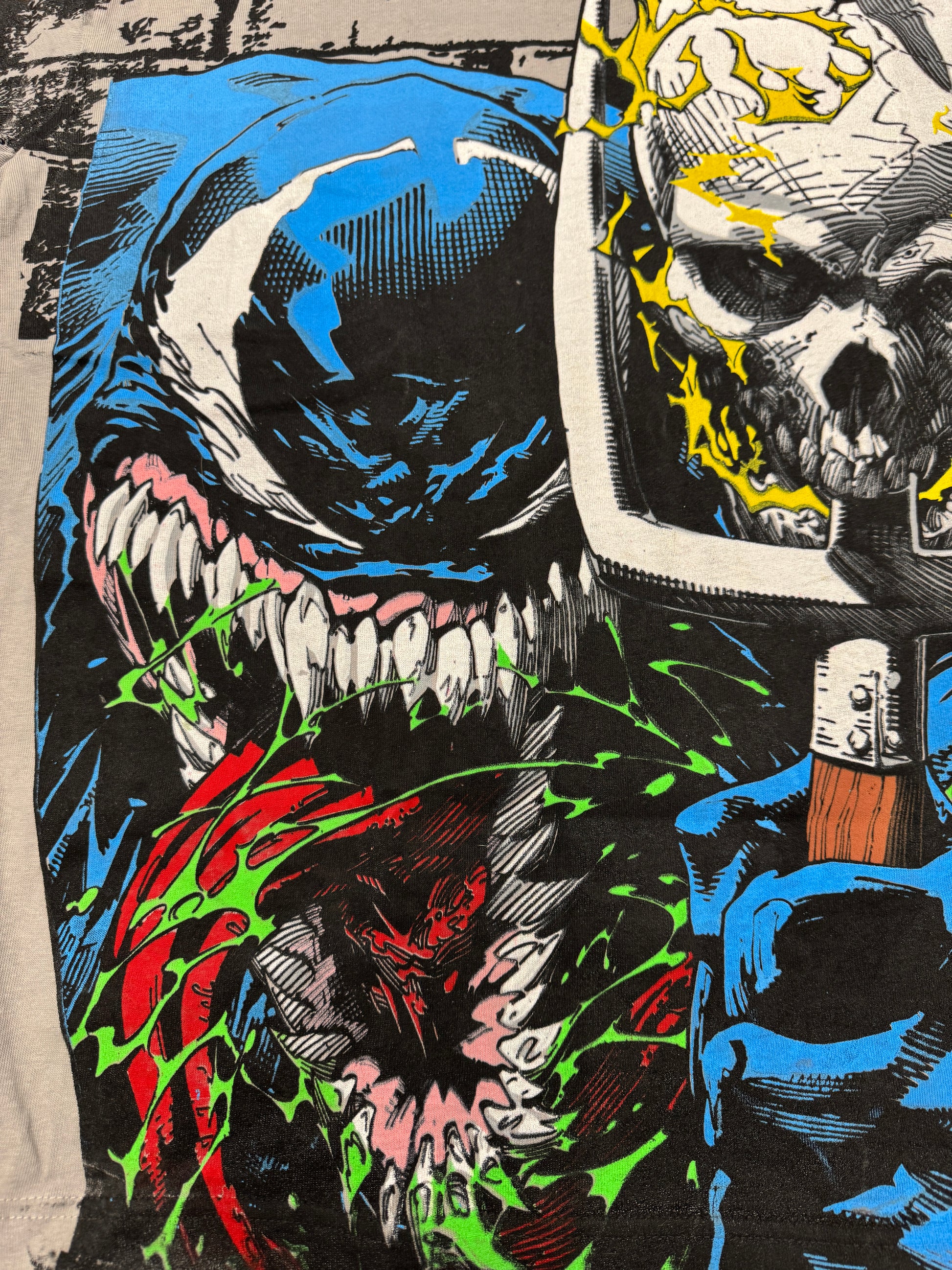 Light grey  - Anti venom (blue)