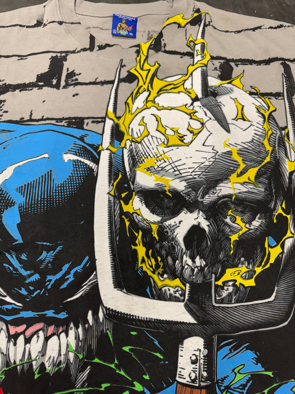 Light grey  - Anti venom (blue)