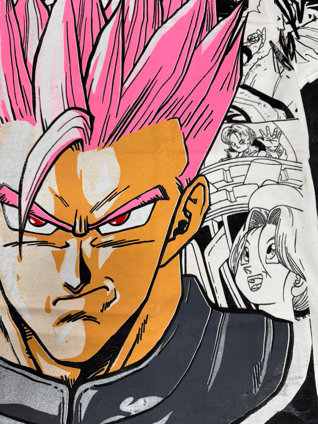 White - Gohan mega print pink)