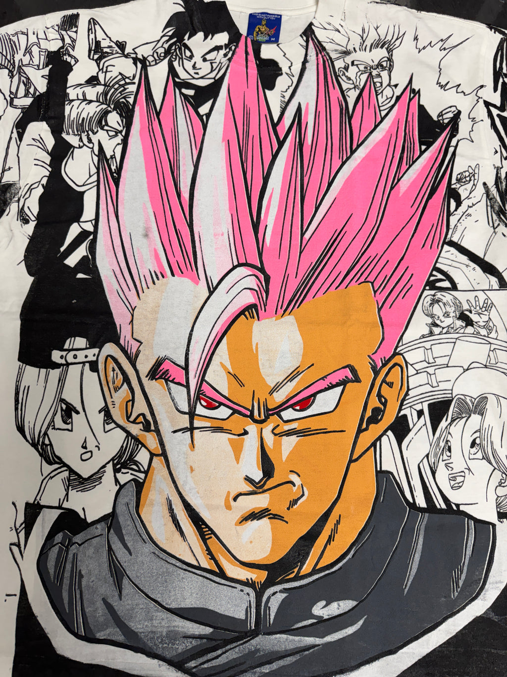 White - Gohan mega print pink)