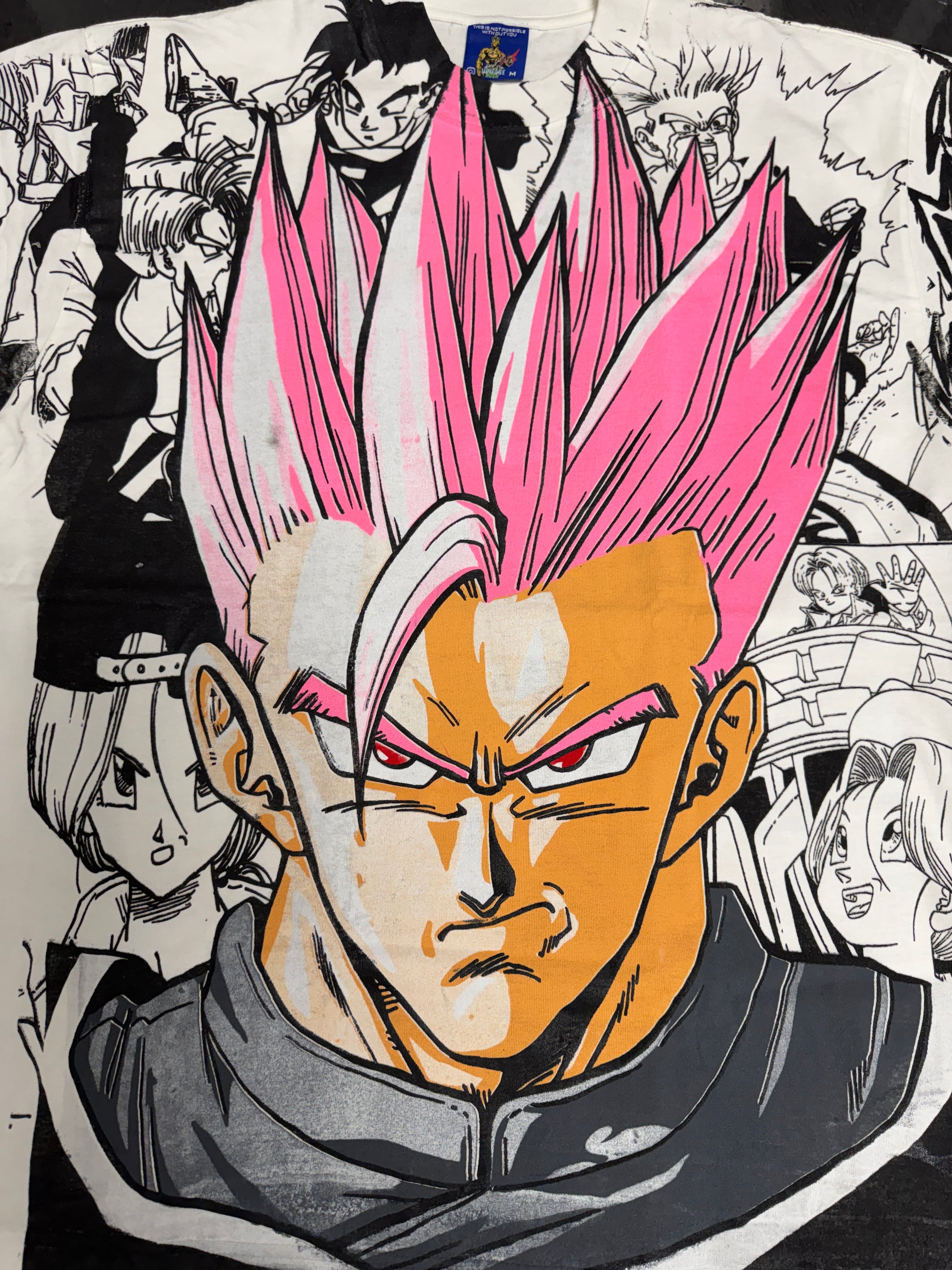 White - Gohan mega print pink)