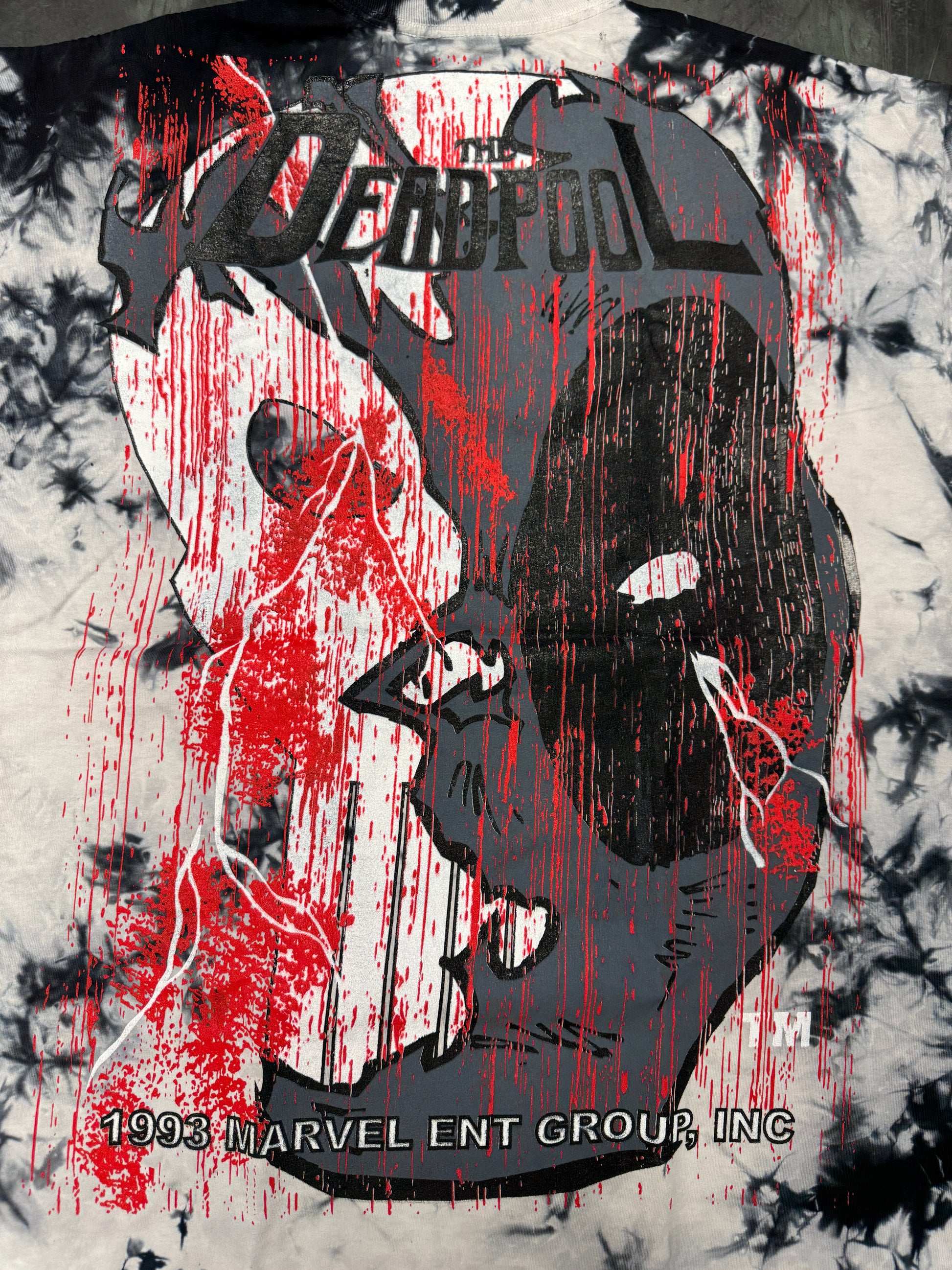 Black & white tye dye - Blood rain Deadpool