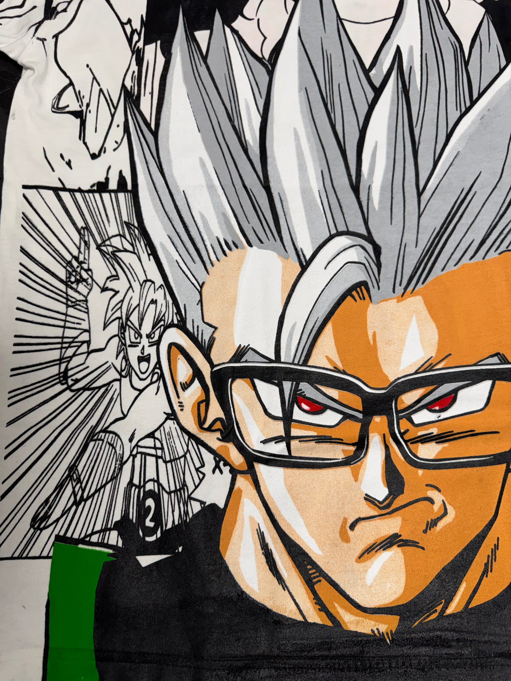 White - Gohan mega print pink)