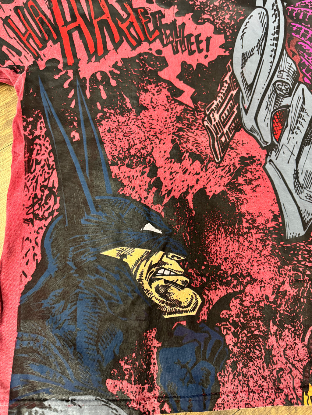 Faded red - Batman & predator