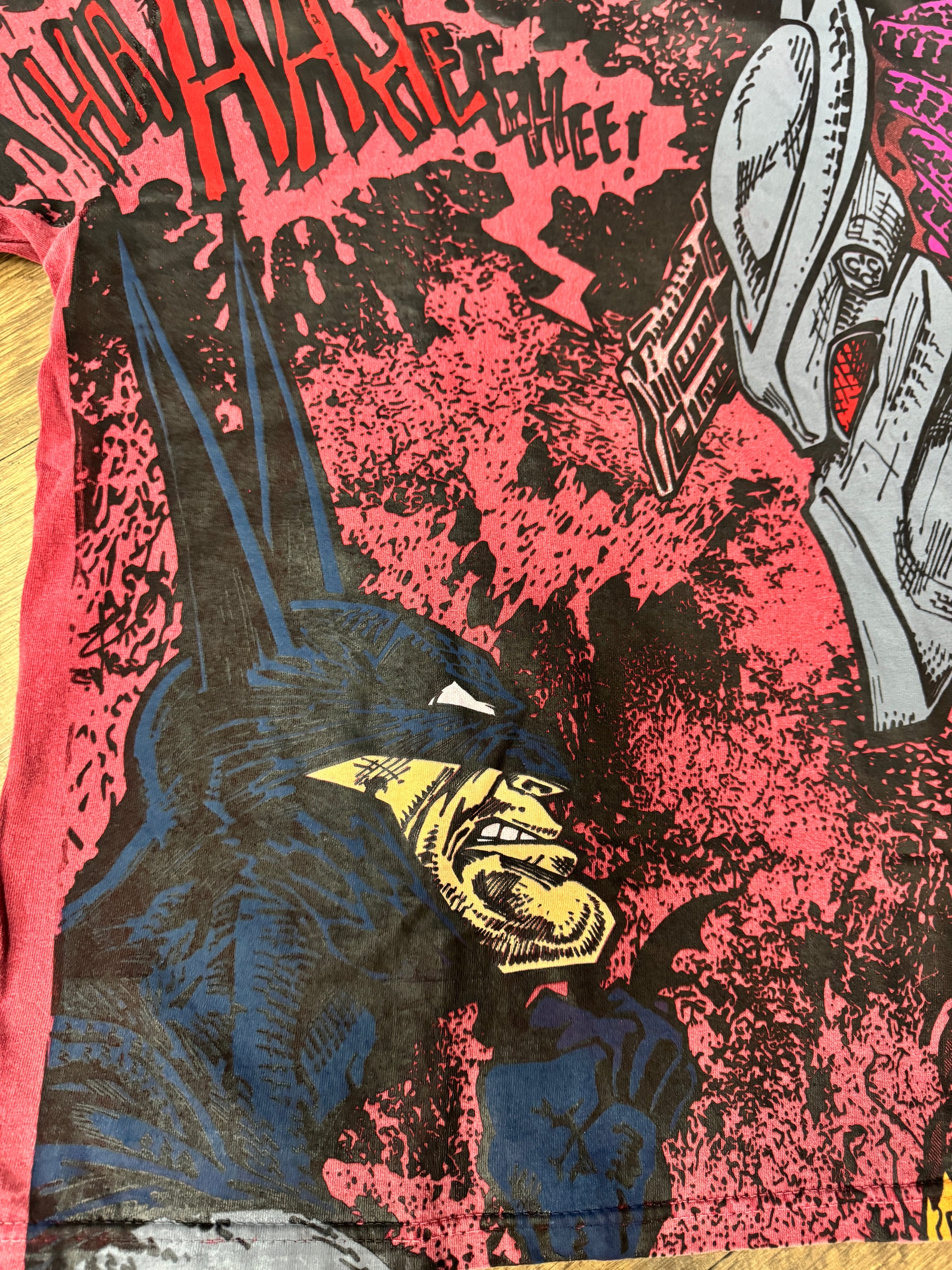 Faded red - Batman & predator
