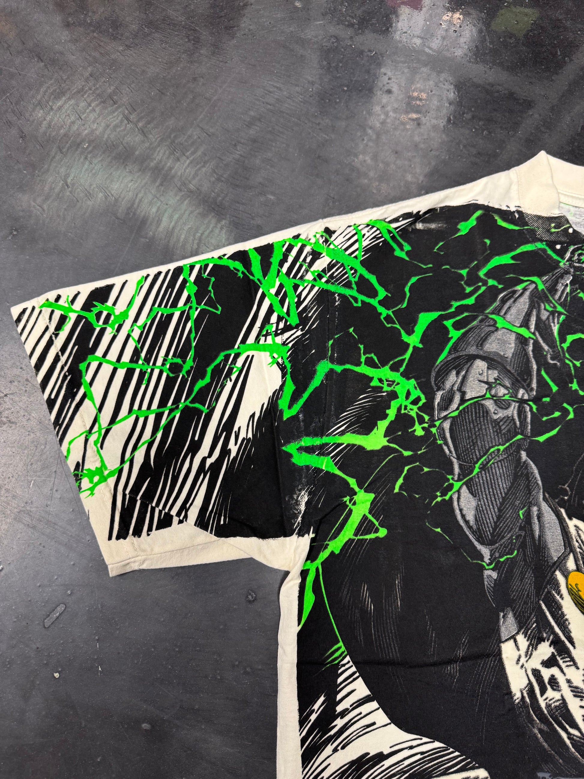 Cream - GOD Dr. doom mega (green lighting)