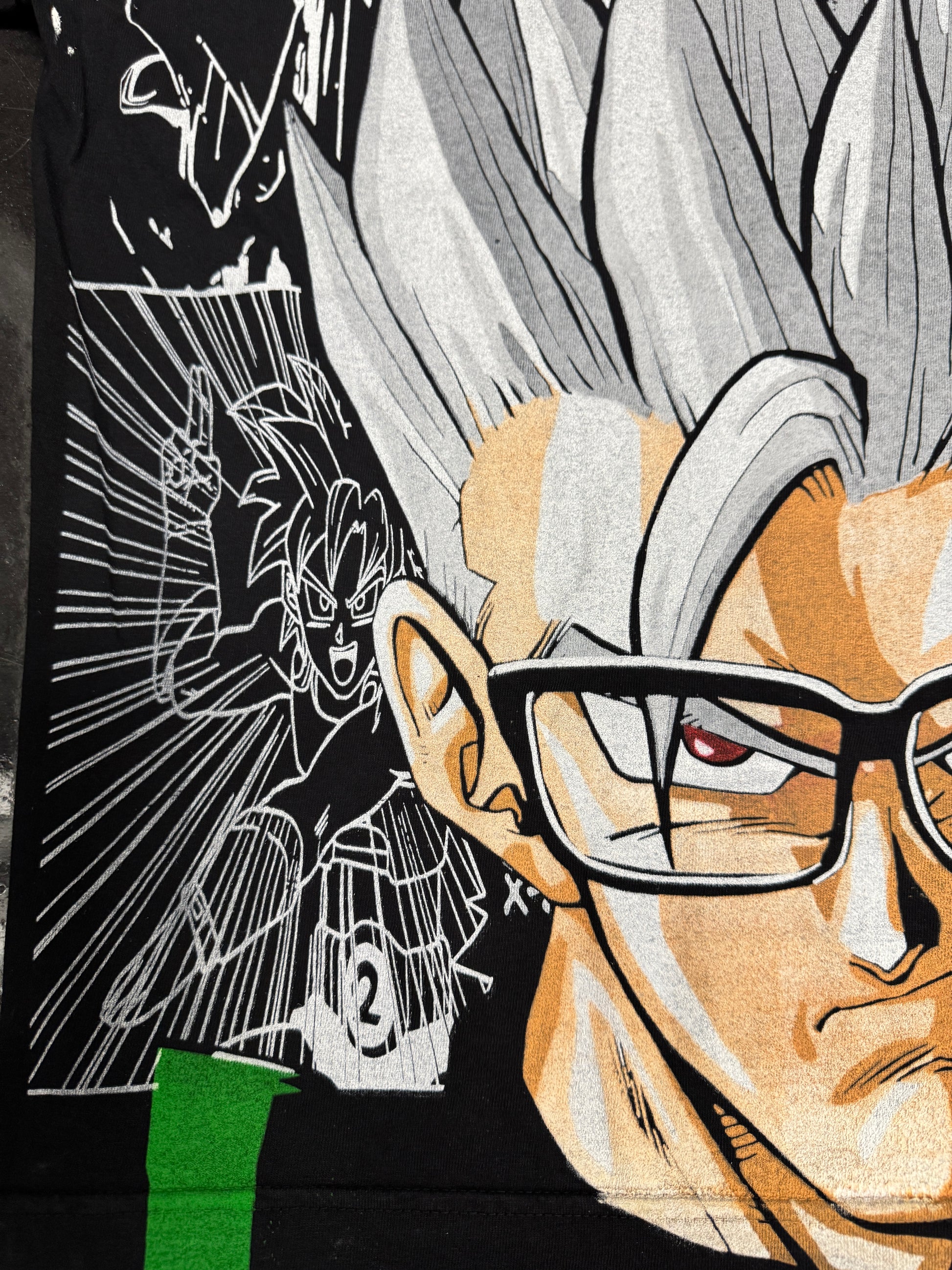 Black - Gohan mega print pink)